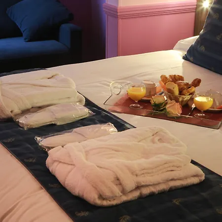 Hotel Poussin Paris