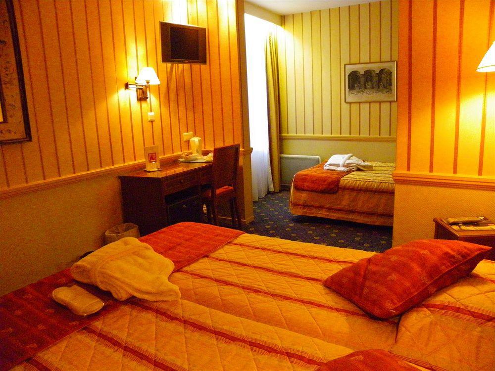 Poussin Hotel Parigi