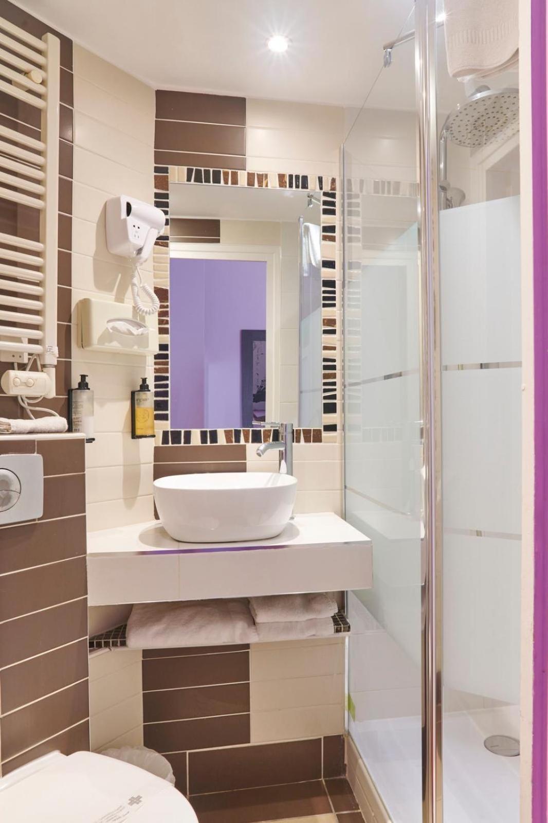 Hotel Poussin Parigi