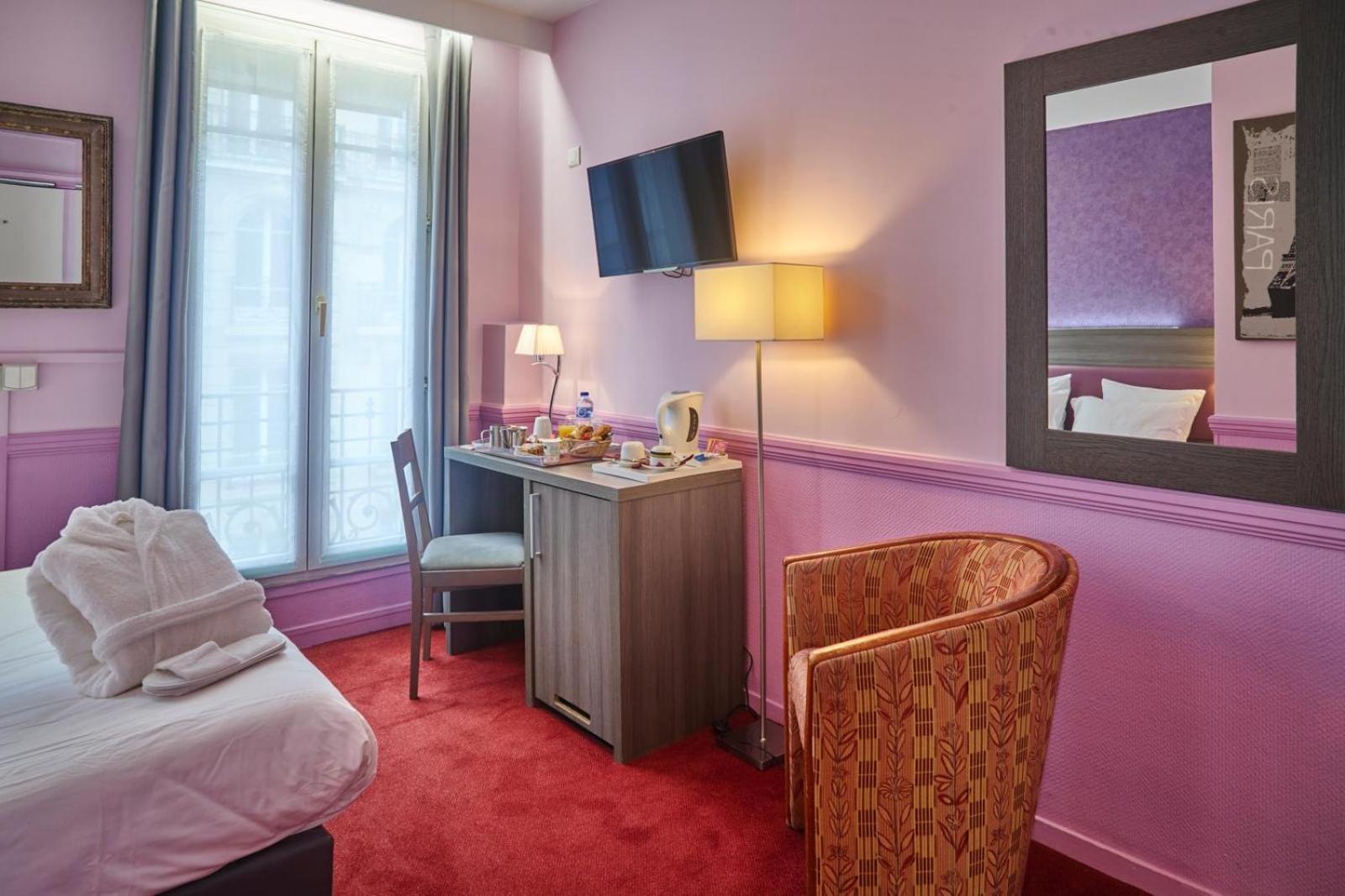 Poussin Hotel Parigi